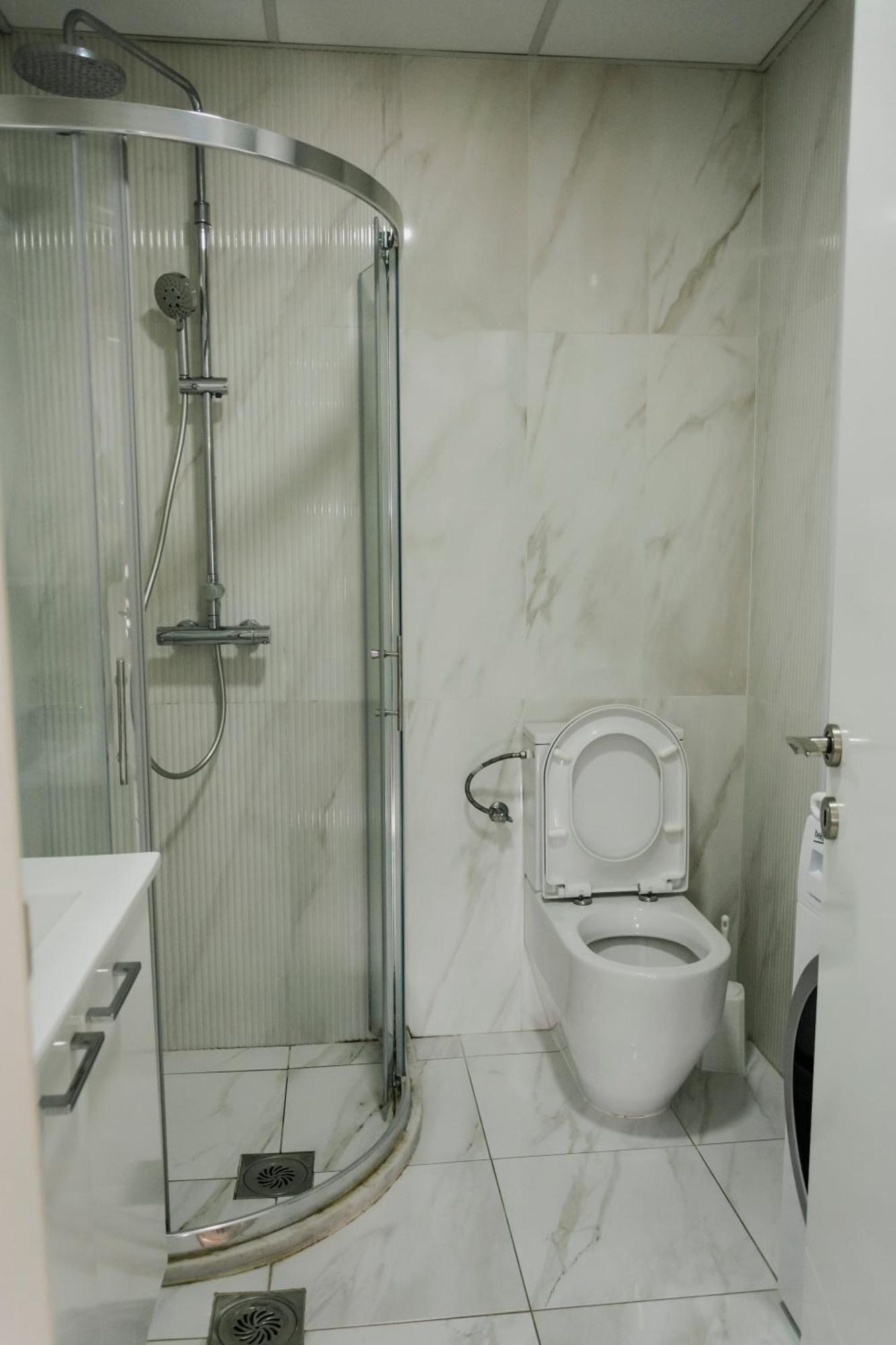 Luka Apartments Flatiron Скопье Экстерьер фото