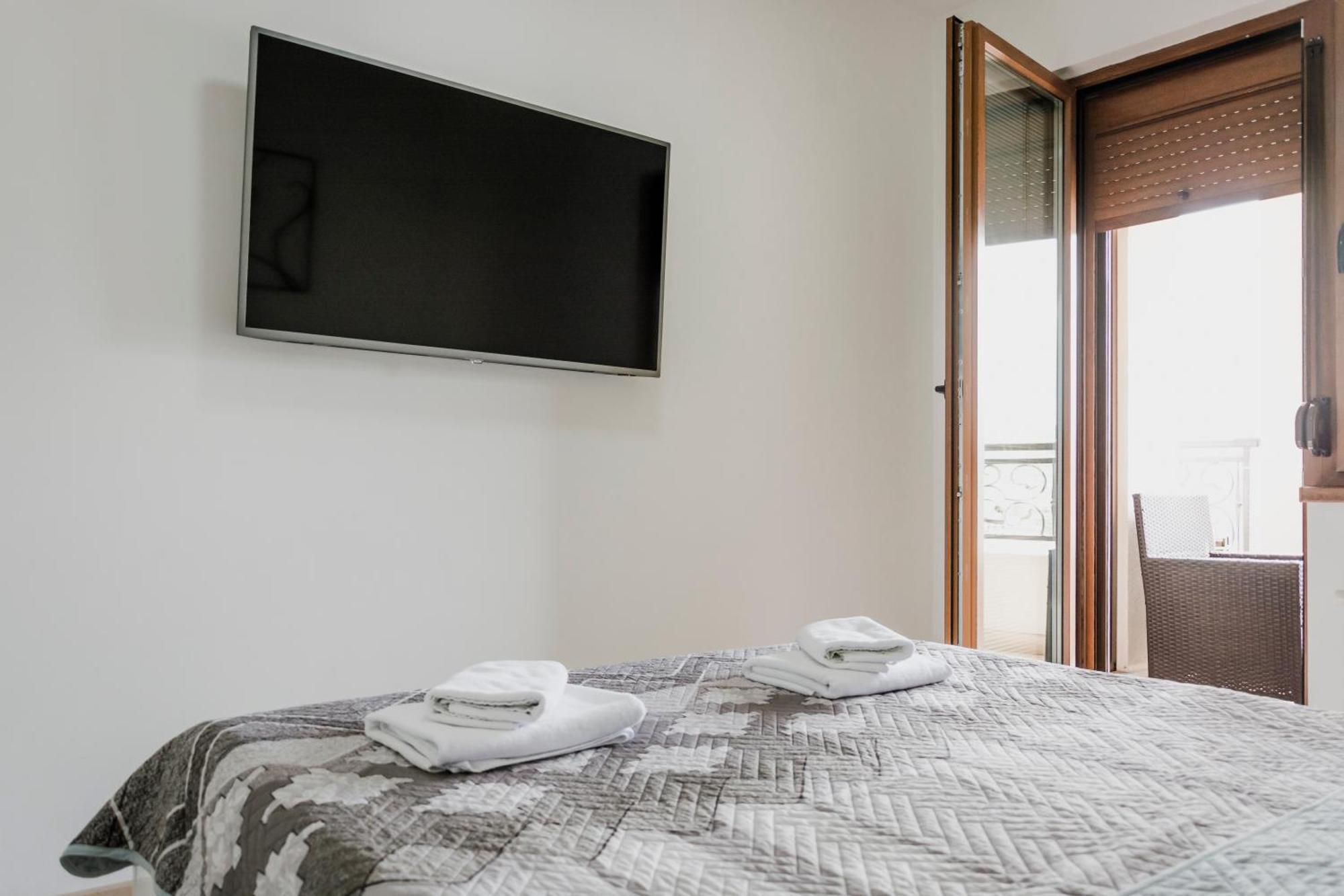 Luka Apartments Flatiron Скопье Экстерьер фото
