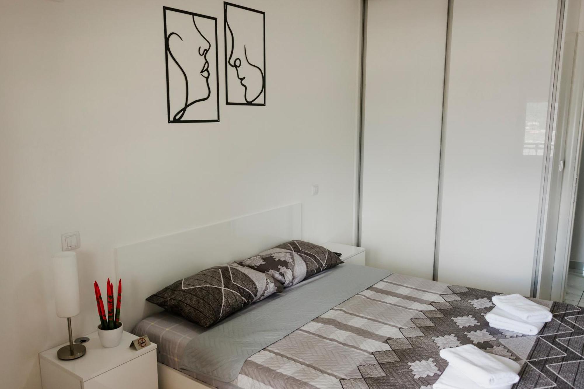Luka Apartments Flatiron Скопье Экстерьер фото